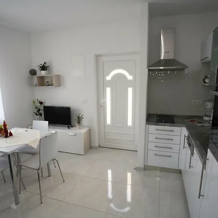 Апартаменты Fantasy Трогир