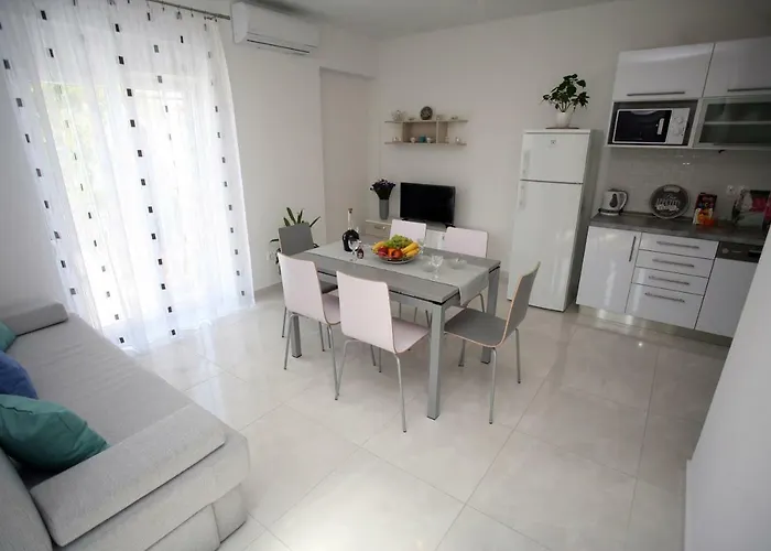 Fantasy アパート *