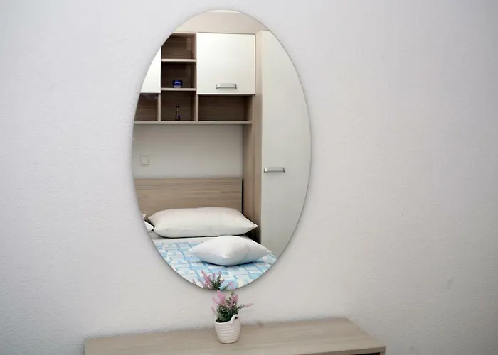 アパート Fantasy トロギール